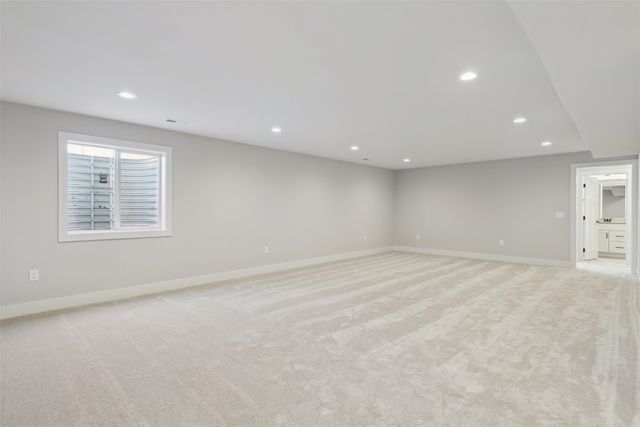 4653 177th Street, Urbandale, IA 50323