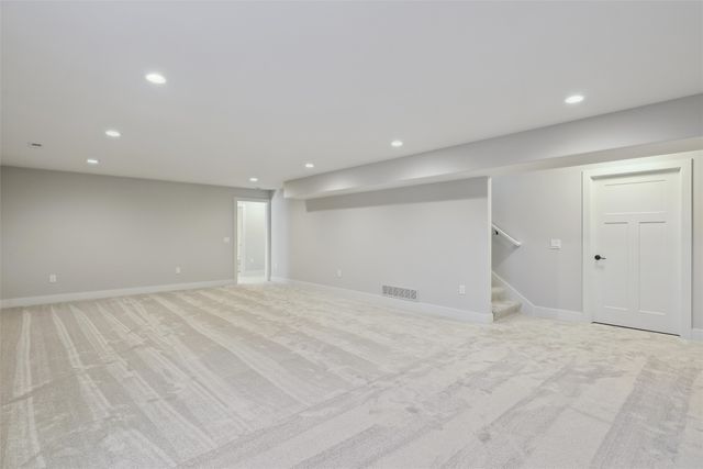 4653 177th Street, Urbandale, IA 50323