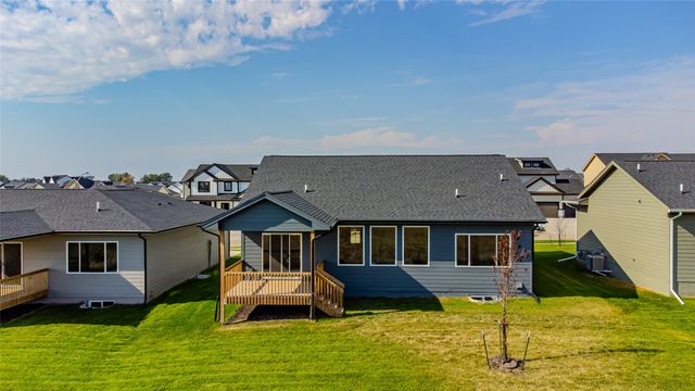 4653 177th Street, Urbandale, IA 50323