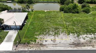 1311 NE 13th PL, Cape Coral, FL 33909