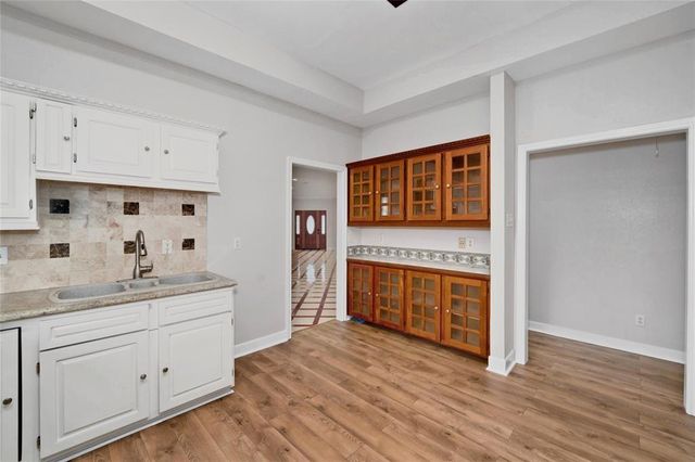 6303 Lugary Drive, Houston, TX 77036