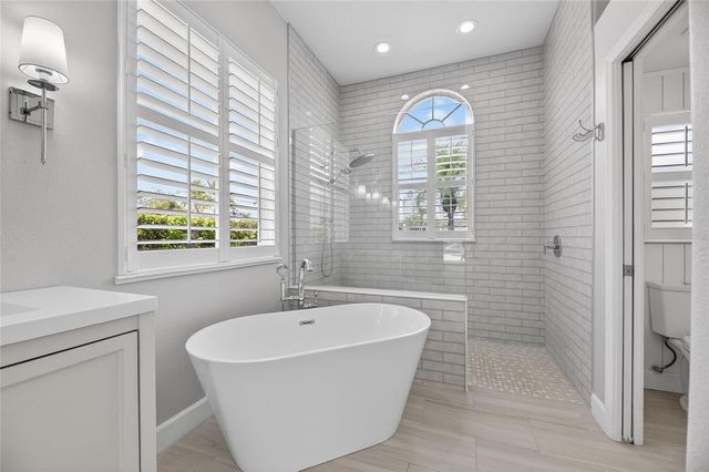 4720 CLIPPER DRIVE, Bradenton, FL 34208