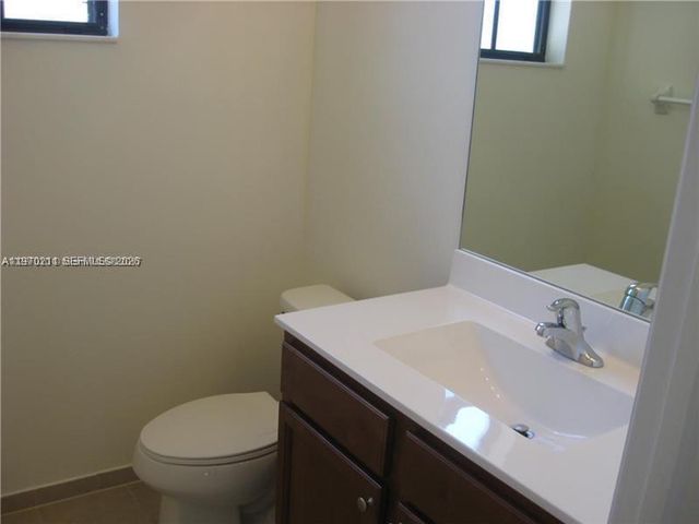 16585 SW 42nd Way 16585, Miami, FL 33185