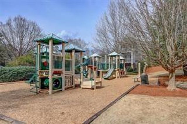 170 Greenbrier Way, Canton, GA 30114