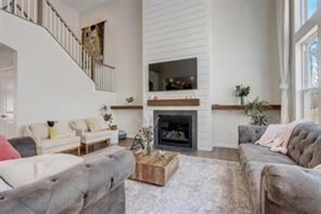 170 Greenbrier Way, Canton, GA 30114