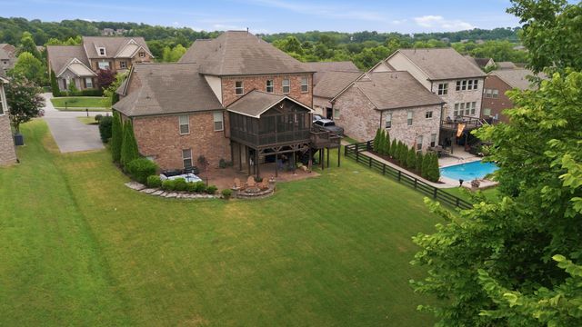 6729 Falls Ridge Ln, College Grove, TN 37046