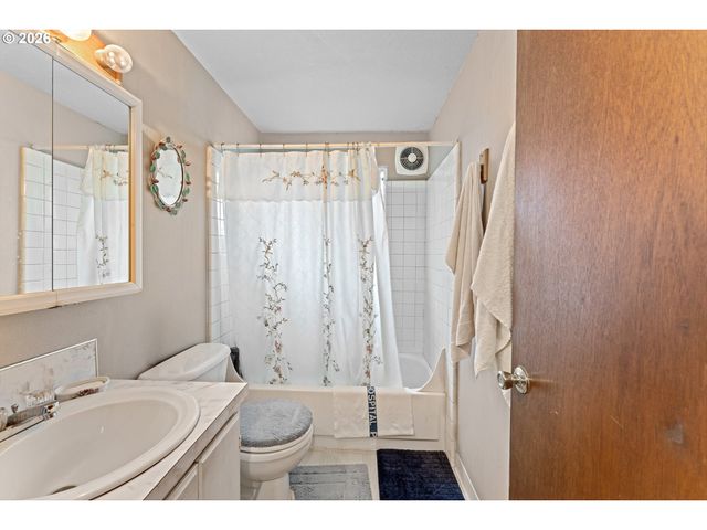 8317 Se 9TH Ave, Portland, OR 97202