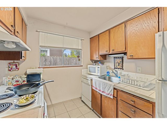 8317 Se 9TH Ave, Portland, OR 97202