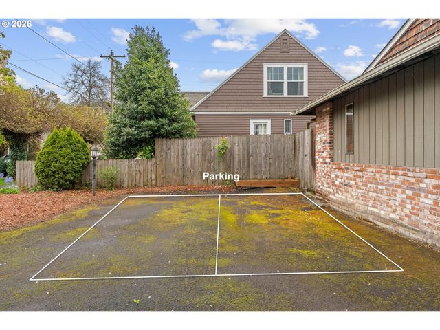 8317 Se 9TH Ave, Portland, OR 97202