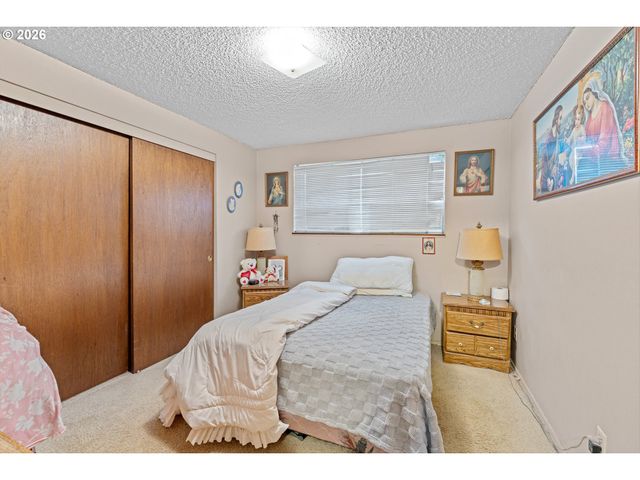 8317 Se 9TH Ave, Portland, OR 97202