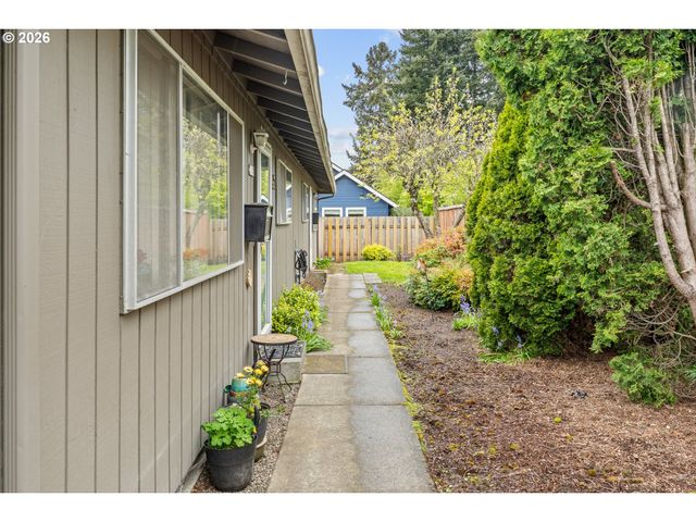 8317 Se 9TH Ave, Portland, OR 97202
