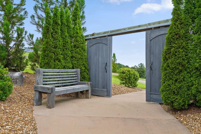 1020 Thomas Road, Benton, TN 37307