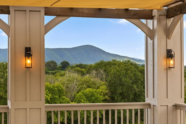 1020 Thomas Road, Benton, TN 37307