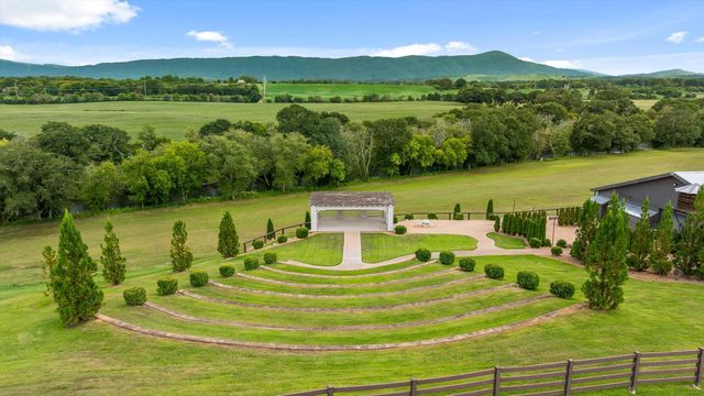 1020 Thomas Road, Benton, TN 37307