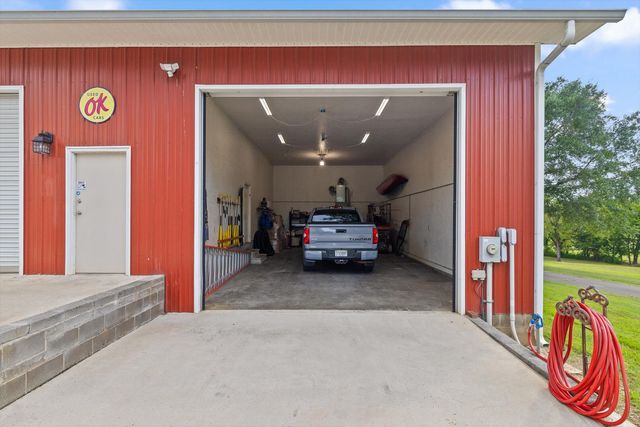 1020 Thomas Road, Benton, TN 37307