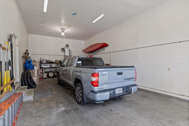 1020 Thomas Road, Benton, TN 37307