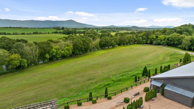 1020 Thomas Road, Benton, TN 37307