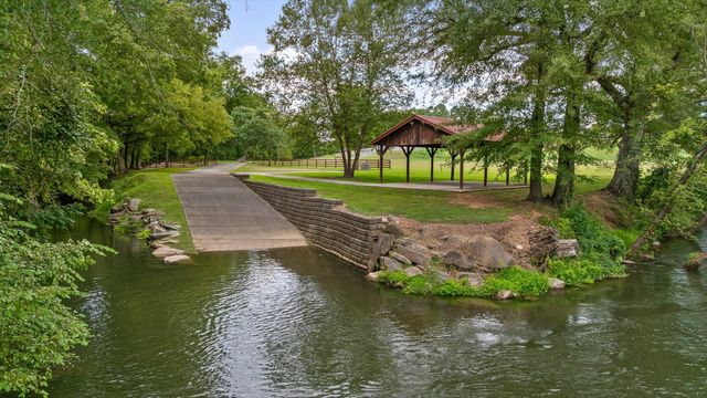 1020 Thomas Road, Benton, TN 37307