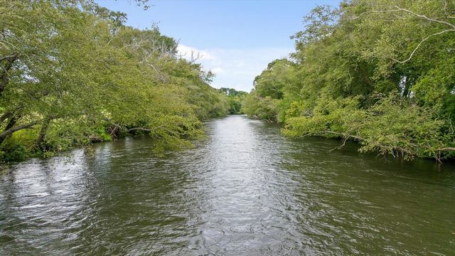 1020 Thomas Road, Benton, TN 37307