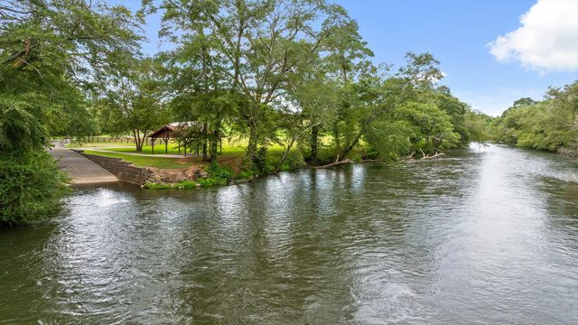 1020 Thomas Road, Benton, TN 37307