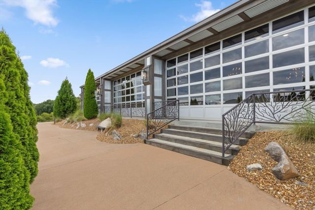 1020 Thomas Road, Benton, TN 37307