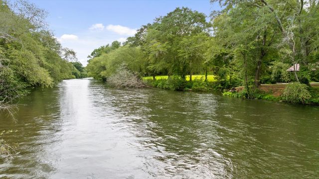 1020 Thomas Road, Benton, TN 37307