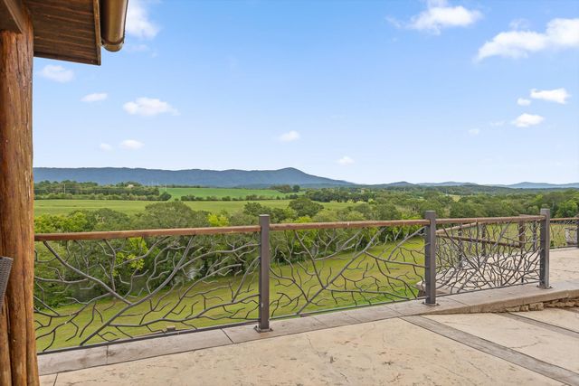 1020 Thomas Road, Benton, TN 37307