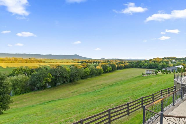 1020 Thomas Road, Benton, TN 37307