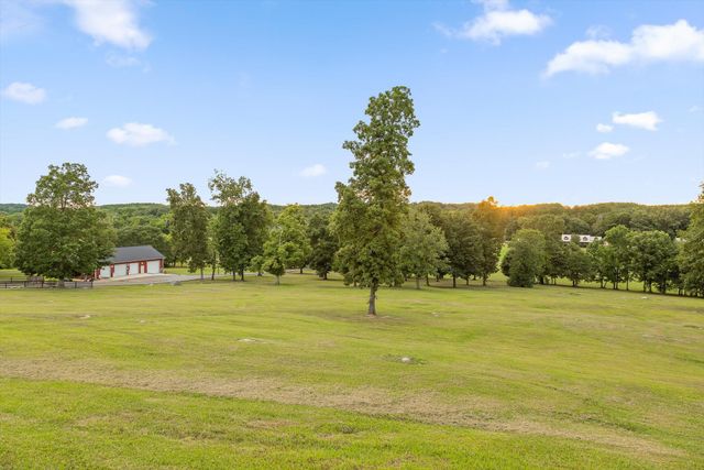 1020 Thomas Road, Benton, TN 37307