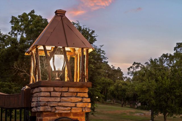 1020 Thomas Road, Benton, TN 37307