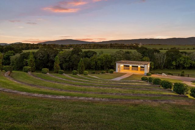 1020 Thomas Road, Benton, TN 37307