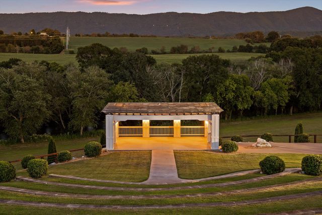 1020 Thomas Road, Benton, TN 37307