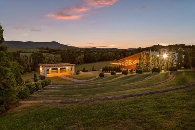 1020 Thomas Road, Benton, TN 37307