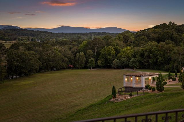 1020 Thomas Road, Benton, TN 37307