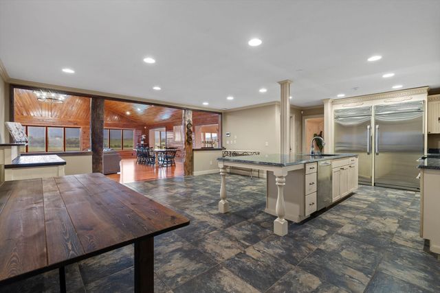 1020 Thomas Road, Benton, TN 37307