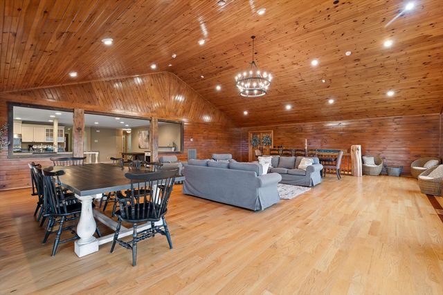 1020 Thomas Road, Benton, TN 37307