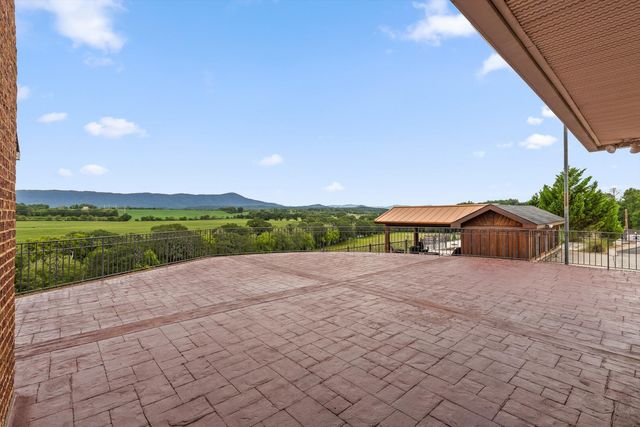 1020 Thomas Road, Benton, TN 37307