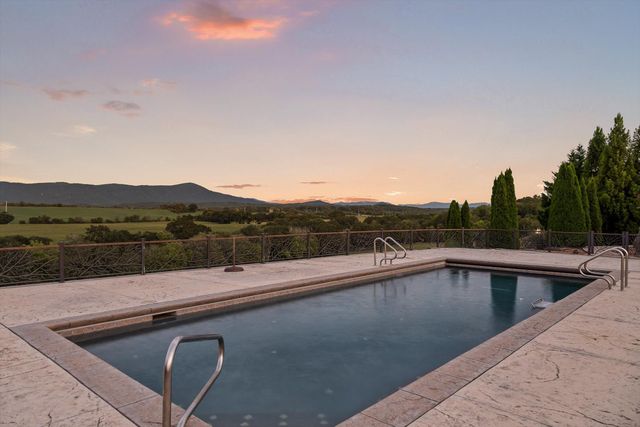 1020 Thomas Road, Benton, TN 37307