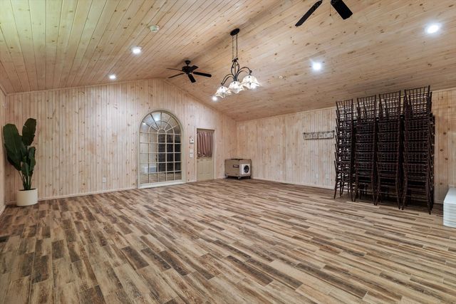 1020 Thomas Road, Benton, TN 37307