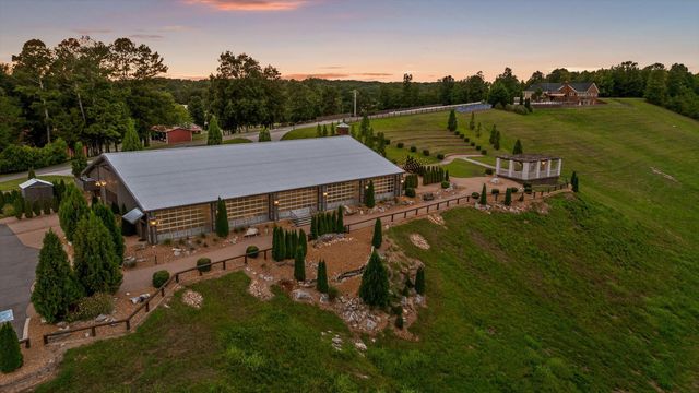 1020 Thomas Road, Benton, TN 37307