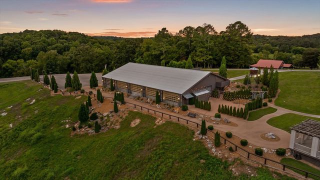 1020 Thomas Road, Benton, TN 37307