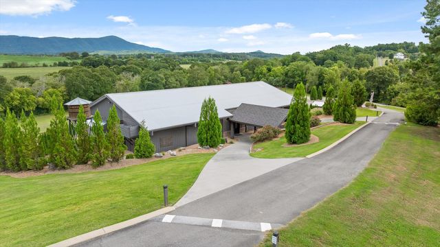 1020 Thomas Road, Benton, TN 37307