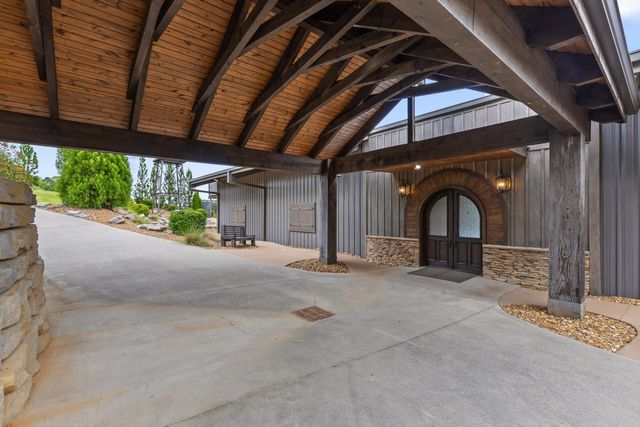 1020 Thomas Road, Benton, TN 37307