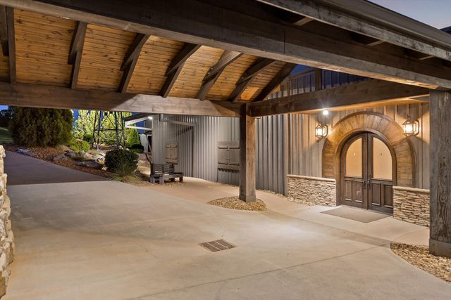 1020 Thomas Road, Benton, TN 37307