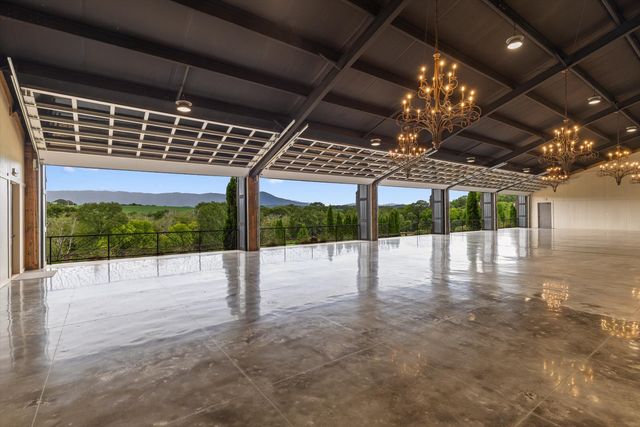 1020 Thomas Road, Benton, TN 37307