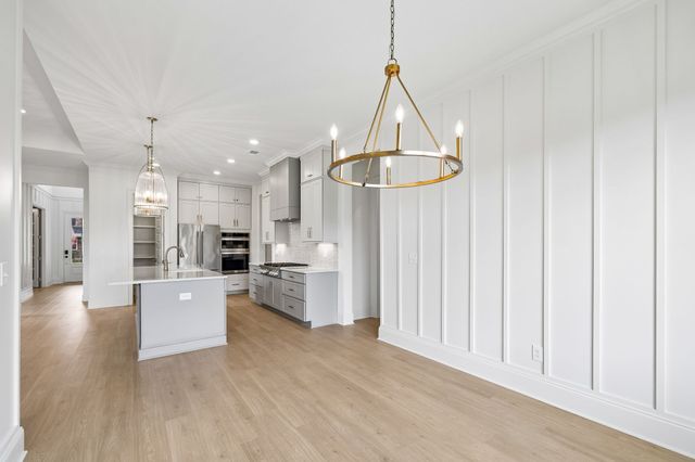 2078 Riley Park Dr, Franklin, TN 37064
