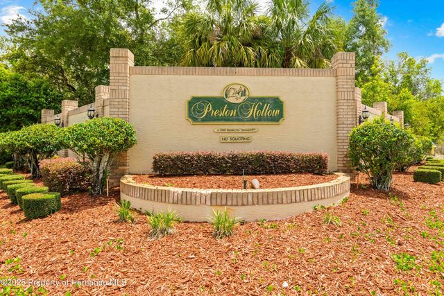 206 Forest Wood Court, Spring Hill, FL 34609