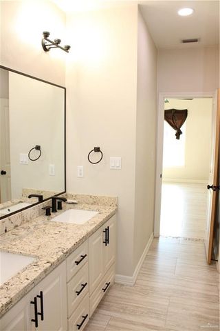 1504 E Zenith Drive, Edinburg, TX 78539