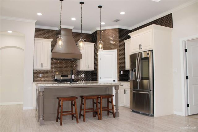 1504 E Zenith Drive, Edinburg, TX 78539