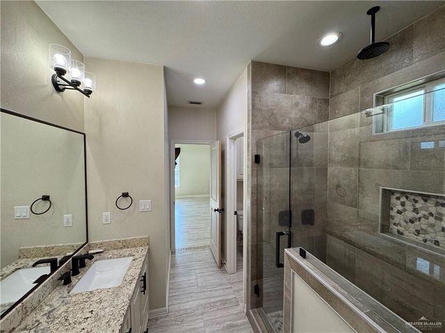 1504 E Zenith Drive, Edinburg, TX 78539